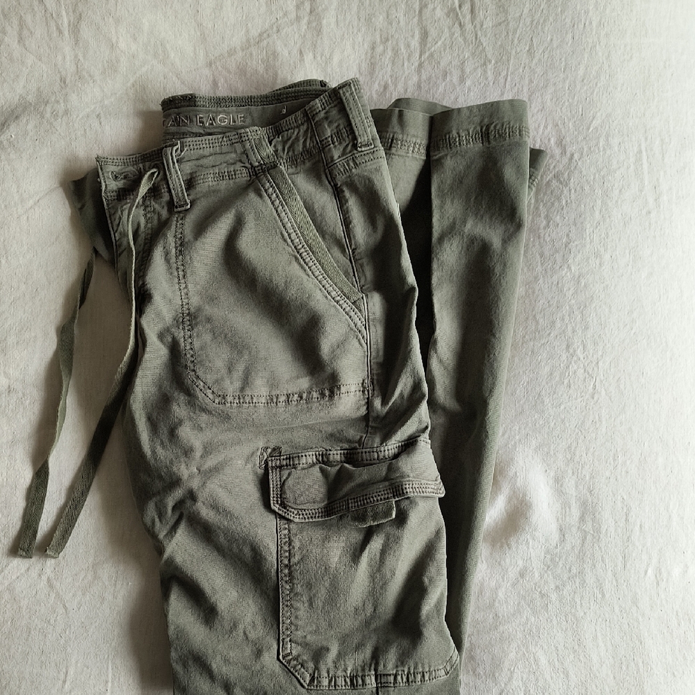 American Eagle Green Cargo Pants